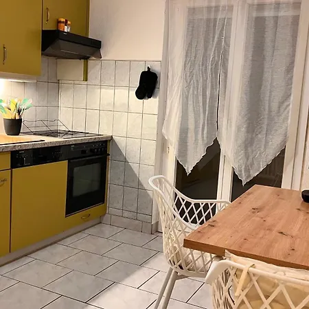 Bel Lumineux Gare Deux Pieces & Cuisine Separee *